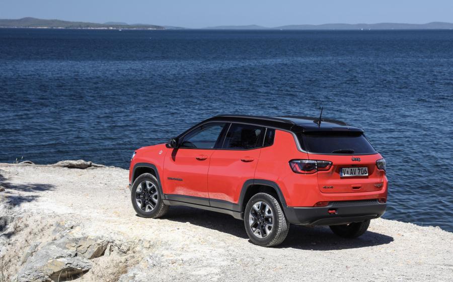  Jeep Compass Trailhawk (MP) 2017 года  (AU) (фото 39 из 46)